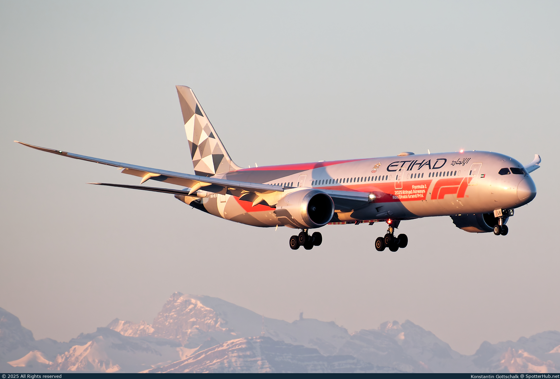 Photo of A6-BLV - Boeing 787-9 Dreamliner operated by Etihad Airways