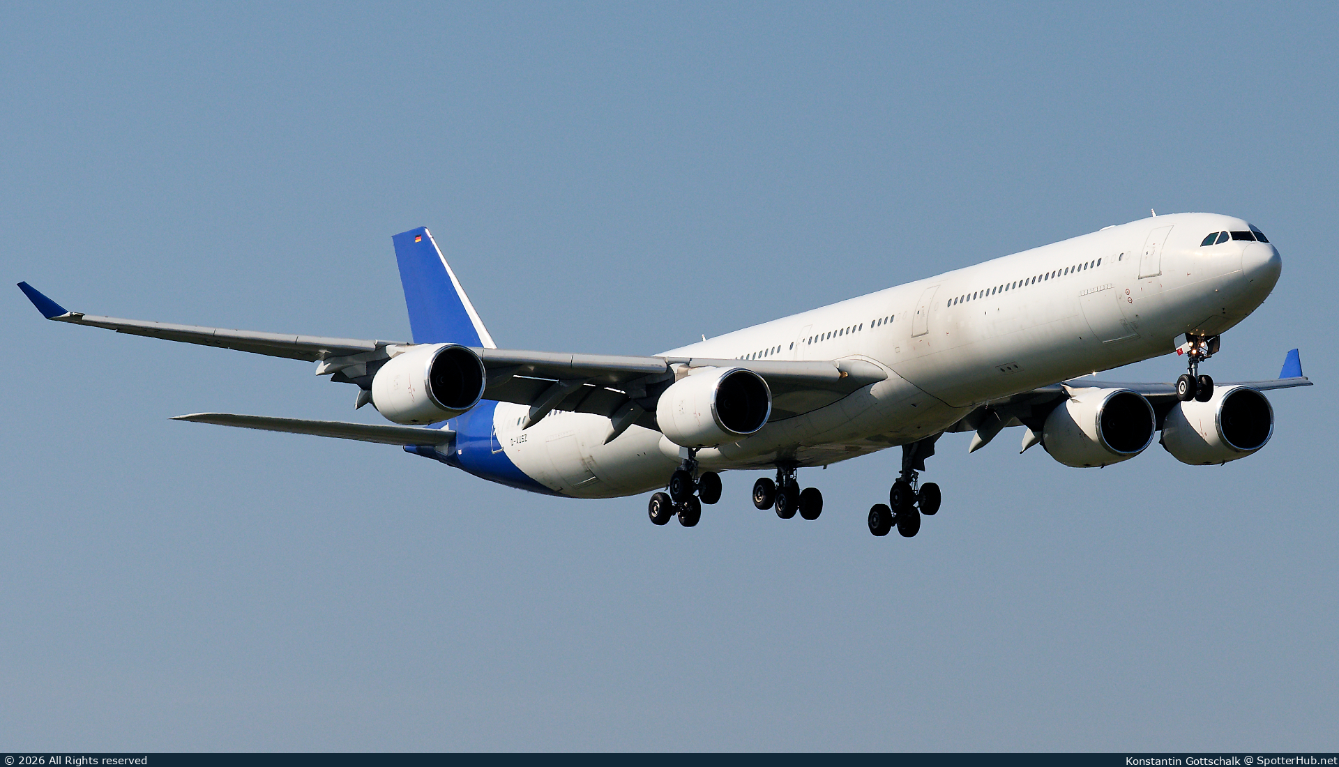 Photo of D-AUSZ - Airbus A340-642 operated by Universal Sky Carrier