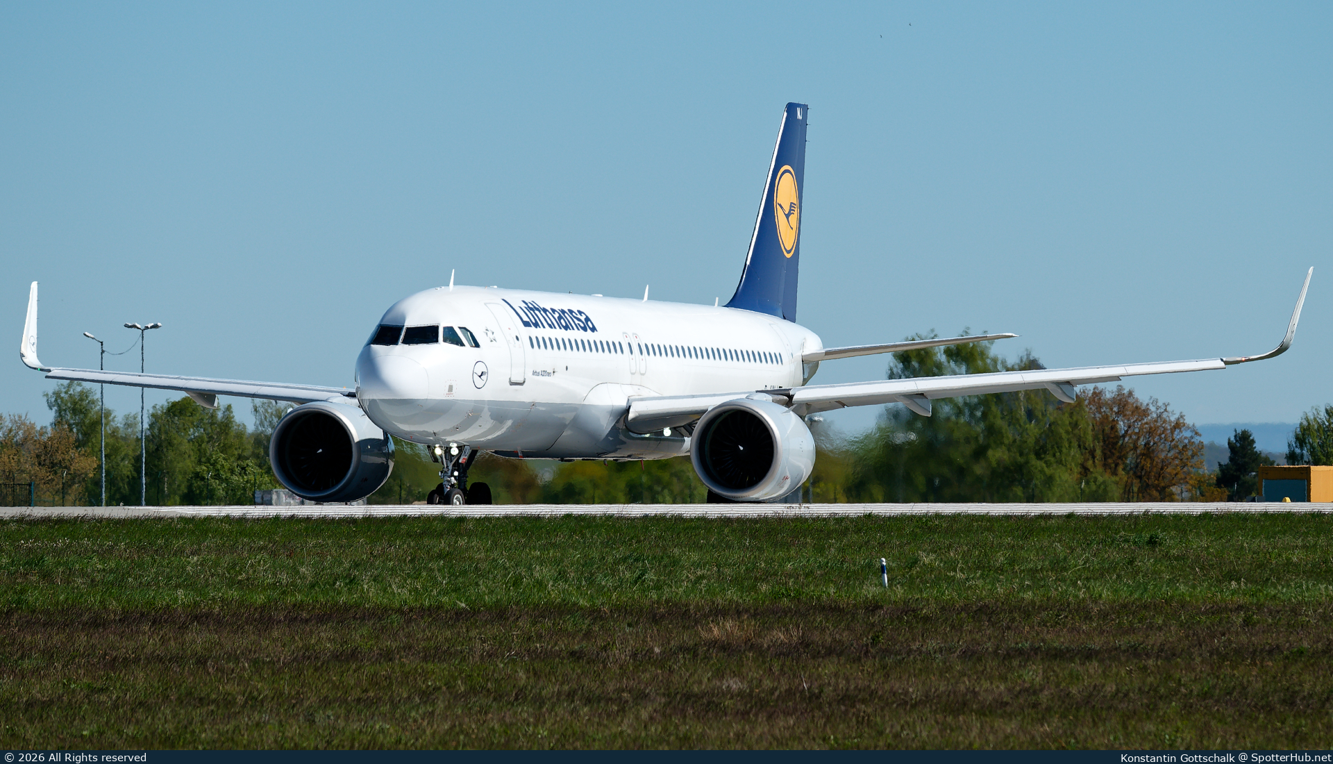 Photo of D-AINJ - Airbus A320-271N operated by Lufthansa