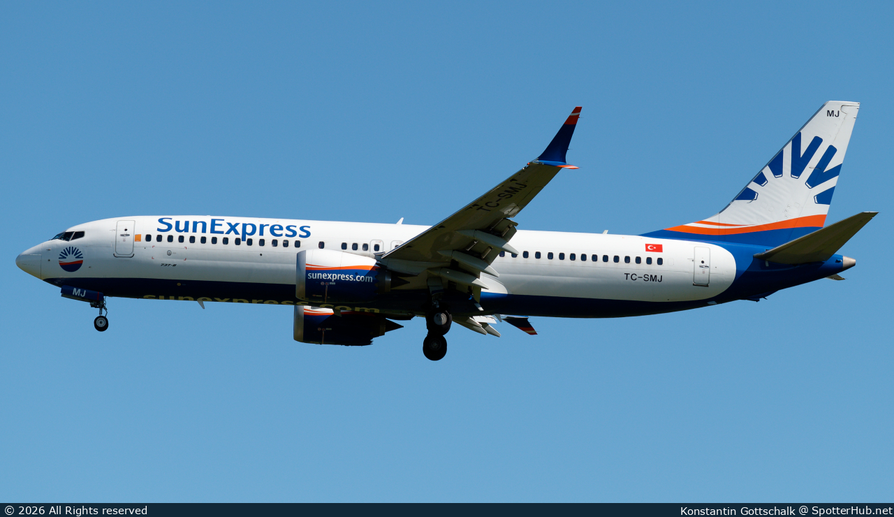 Photo of TC-SMJ - Boeing 737 MAX 8 operated by SunExpress