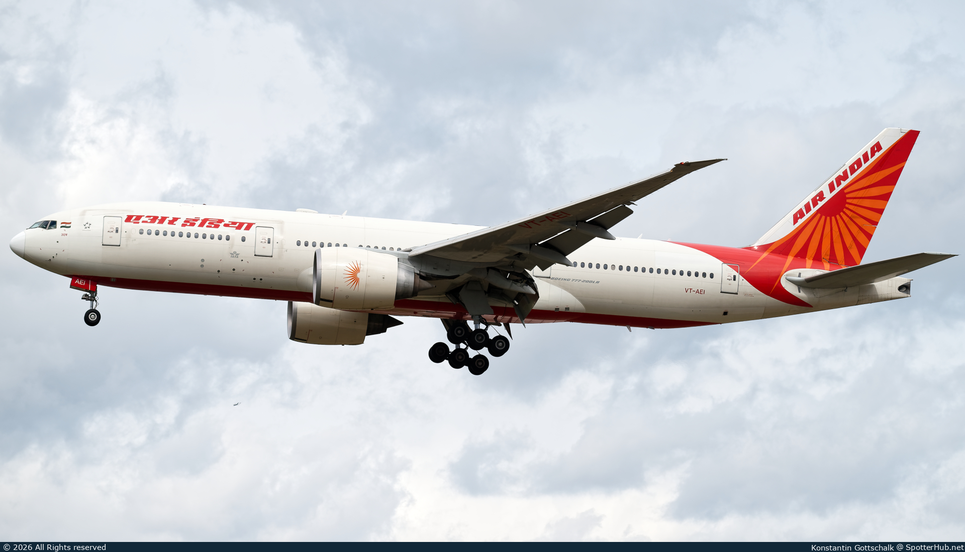 Photo of VT-AEI - Boeing 777-232(LR) operated by Air India