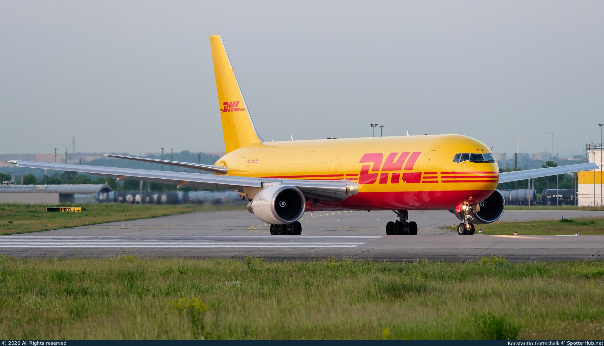 Photo of OE-LYA - Boeing 767-3Q8(ER)(BDSF) operated by DHL Air Austria