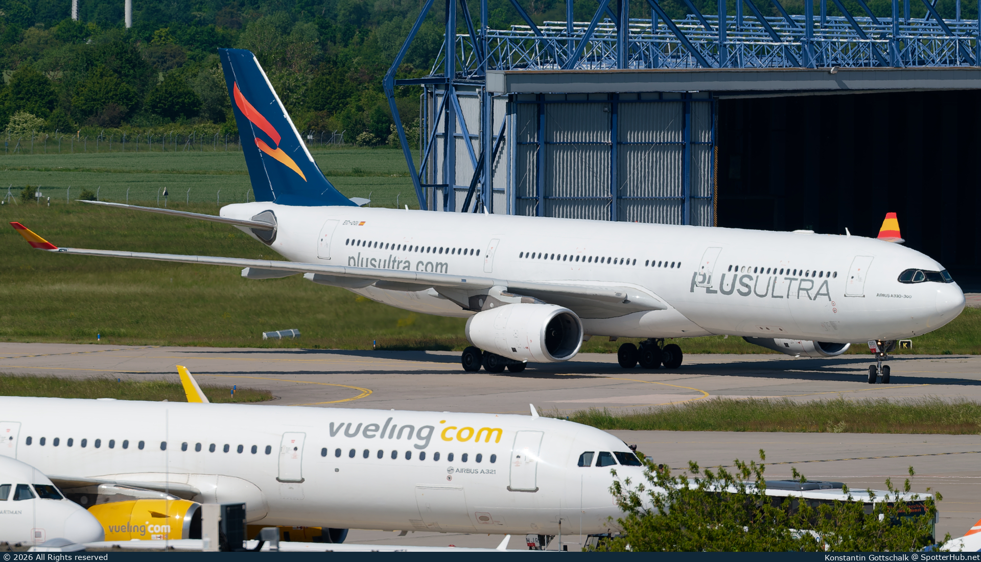 Photo of EC-OOI - Airbus A330-343 operated by Plus Ultra Líneas Aéreas