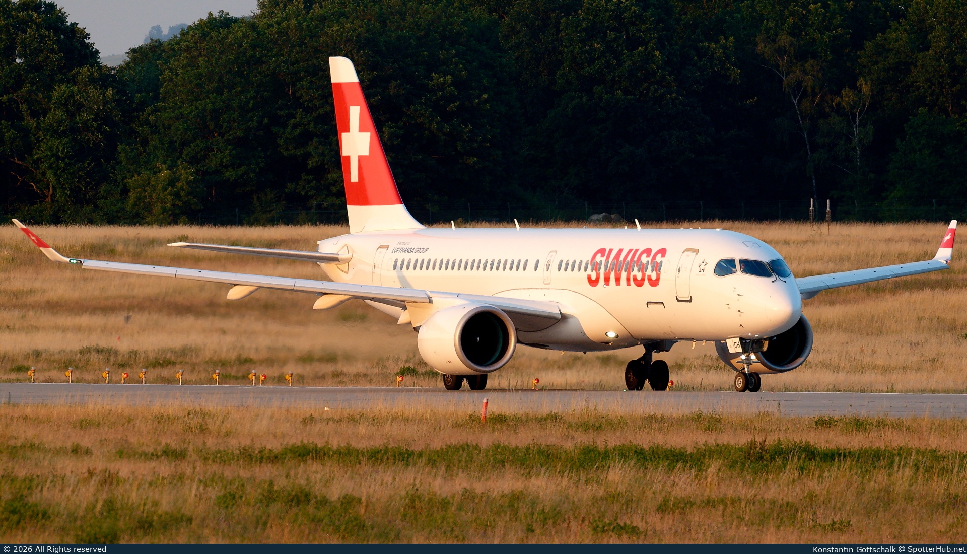 Photo of HB-JCH - Airbus A220-300 operated by Swiss International Air Lines