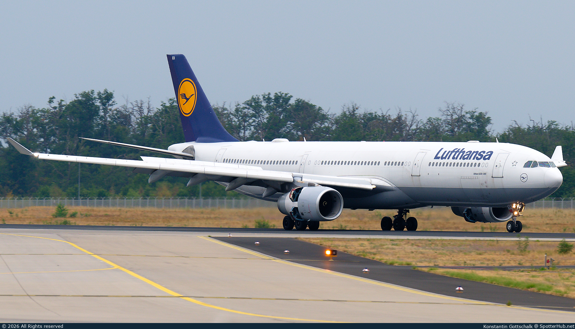 Photo of D-AIKN - Airbus A330-343 operated by Lufthansa