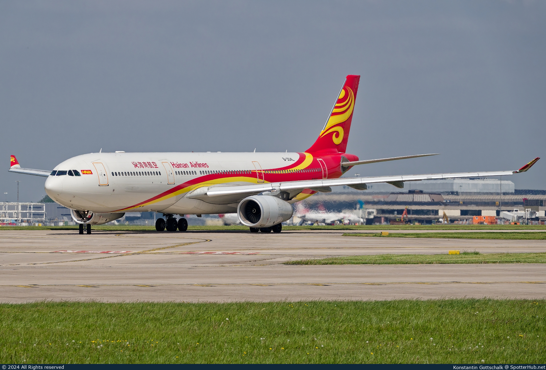 Photo of B-304L - Airbus A330-343 operated by Hainan Airlines