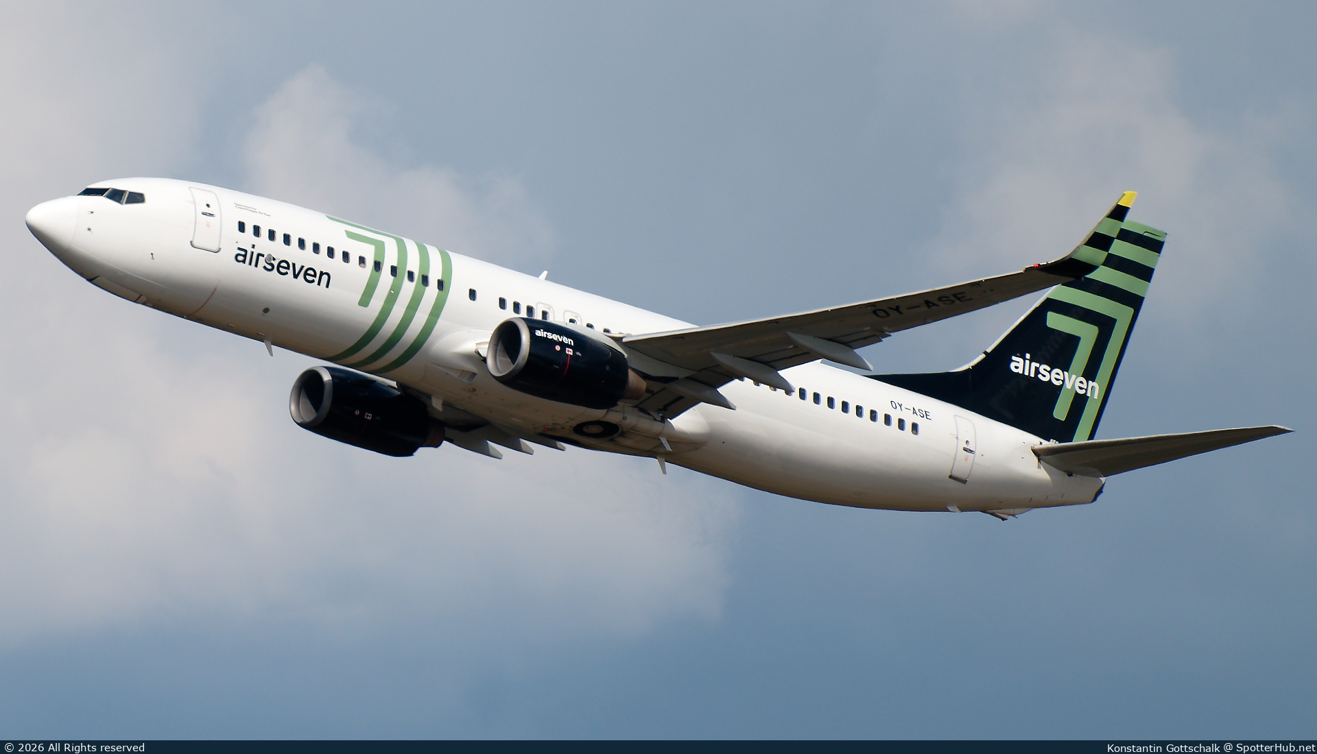Photo of OY-ASE - Boeing 737-8FH operated by Airseven (opb Copenhagen Airtaxi)