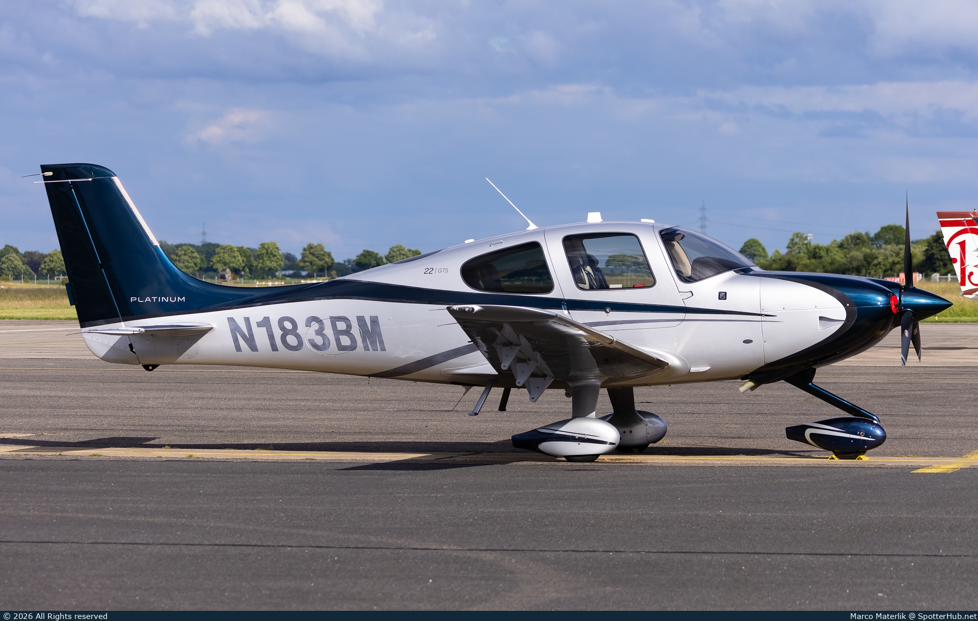 Photo of N183BM - Cirrus SR22 G5 GTS operated by Private