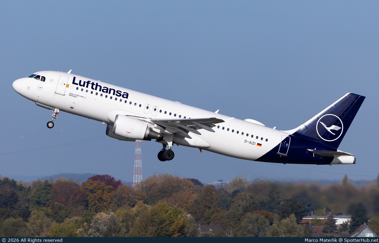 Photo of D-AIZI - Airbus A320-214 operated by Lufthansa