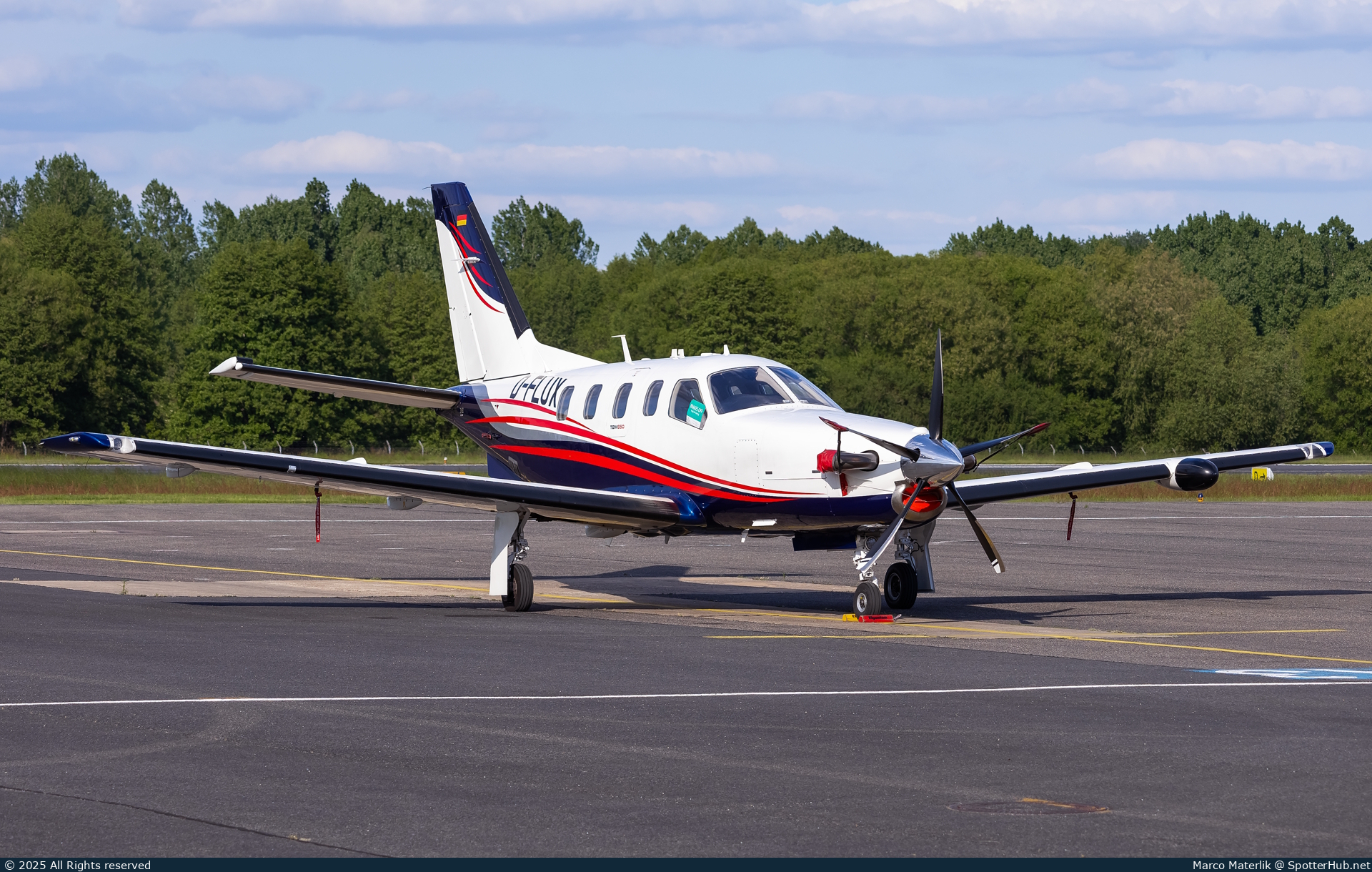 Photo of D-FLUX - SOCATA TBM 850 operated by Private