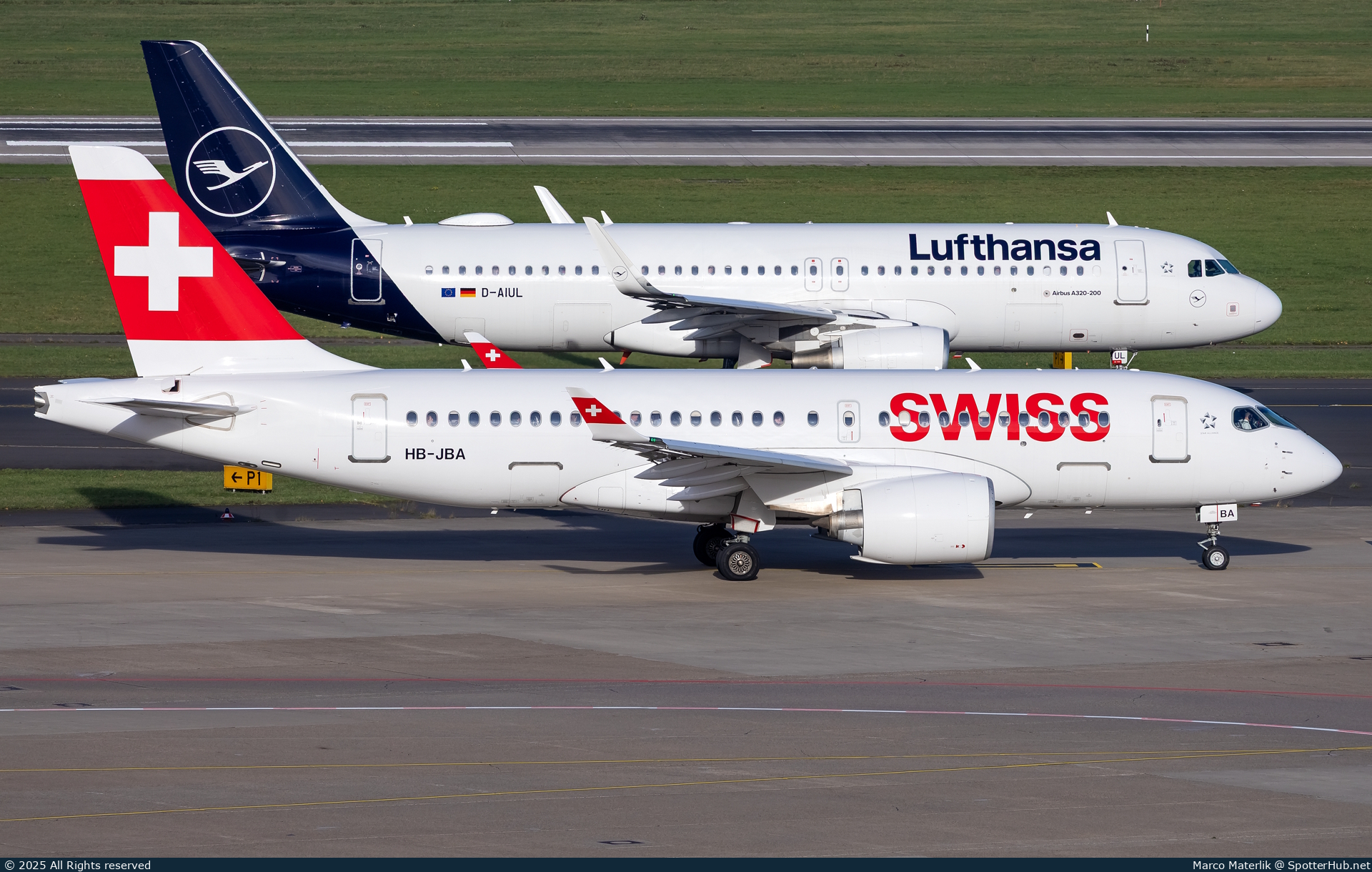 Photo of HB-JBA - Airbus A220-100 operated by Swiss International Air Lines