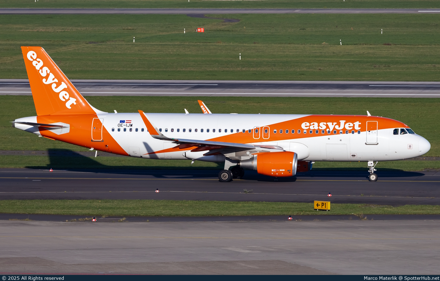 Photo of OE-IJW - Airbus A320-214 operated by easyJet Europe