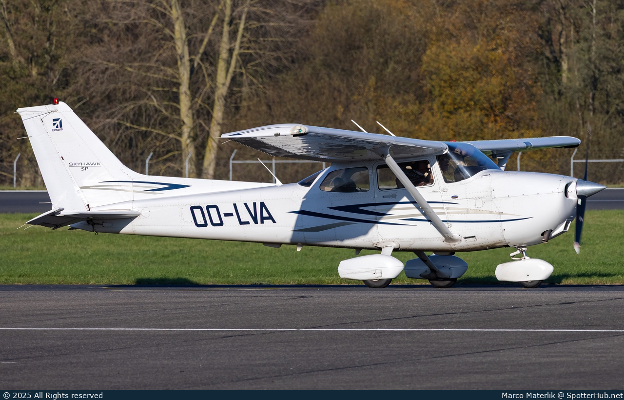 Photo of OO-LVA - Cessna 172S Skyhawk SP operated by Limburgse Vleugels