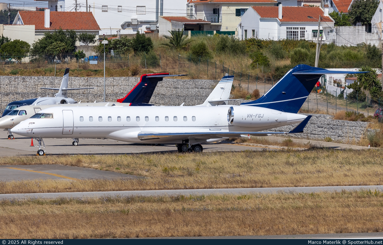 Photo of VH-FGJ - Bombardier Global Express XRS operated by Private