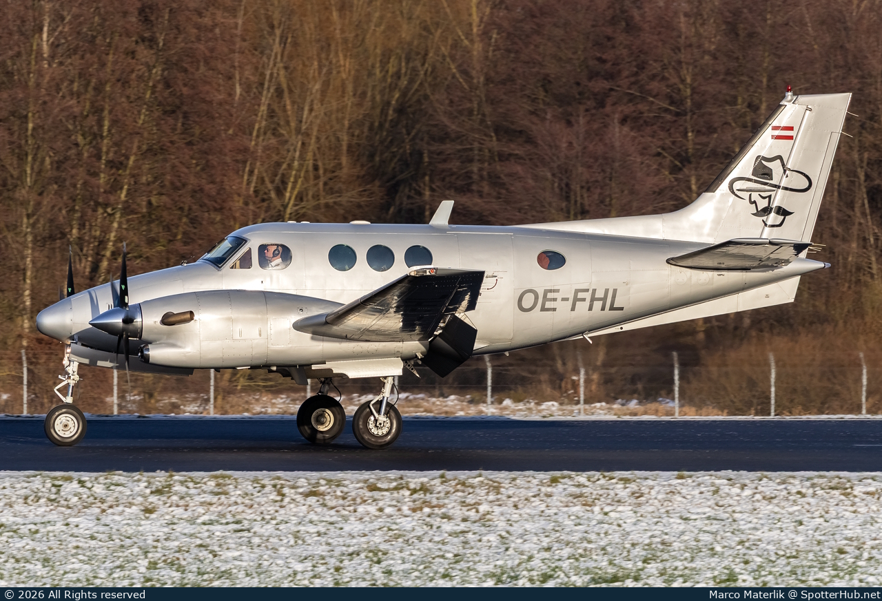 Photo of OE-FHL - Beechcraft C90A King Air operated by AIRLINK