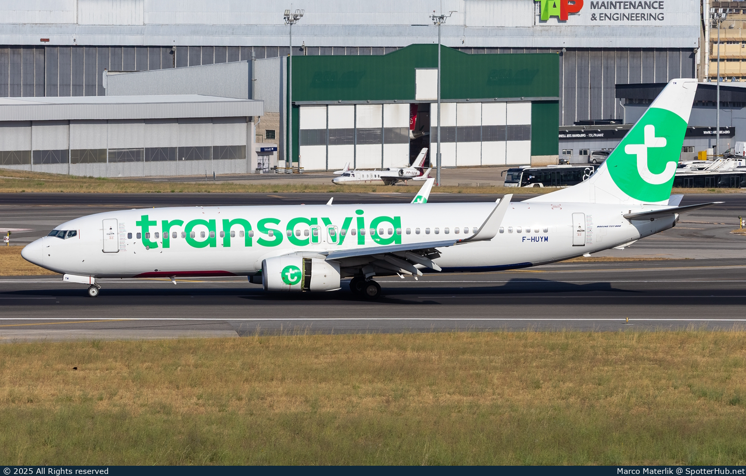 Photo of F-HUYM - Boeing 737-86N operated by Transavia France