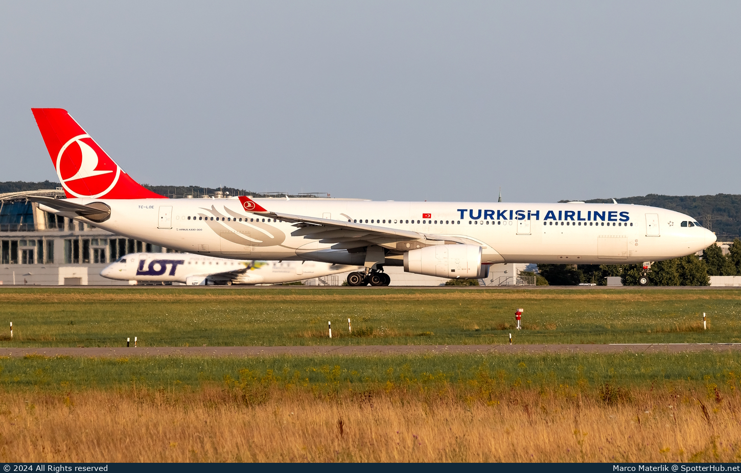 Photo of TC-LOE - Airbus A330-343 operated by Turkish Airlines