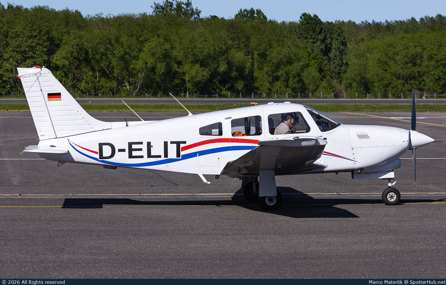 Photo of D-ELIT - Piper PA-28R-201T Turbo Arrow III operated by Aéro-Sport Luxembourg