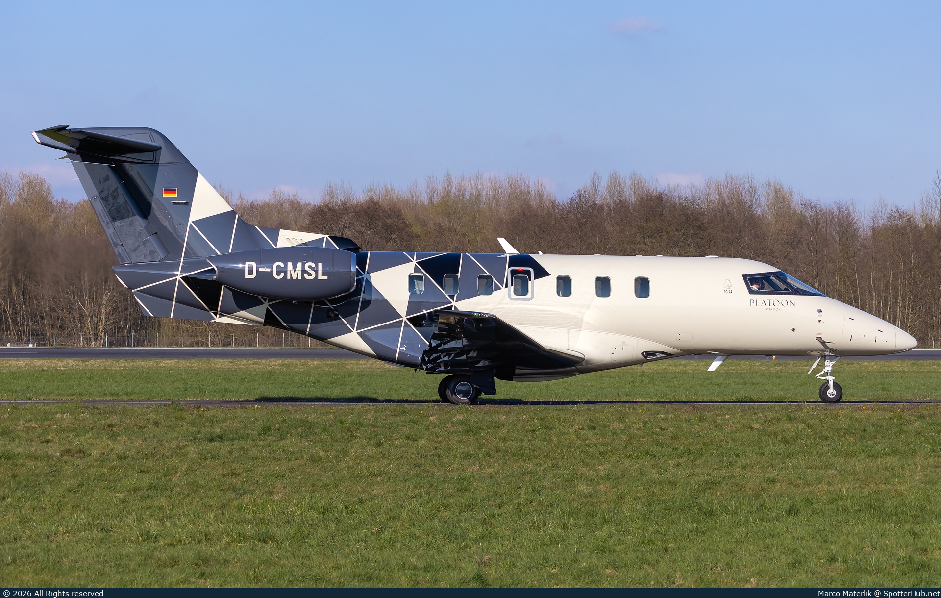 Photo of D-CMSL - Pilatus PC-24 operated by Platoon Aviation
