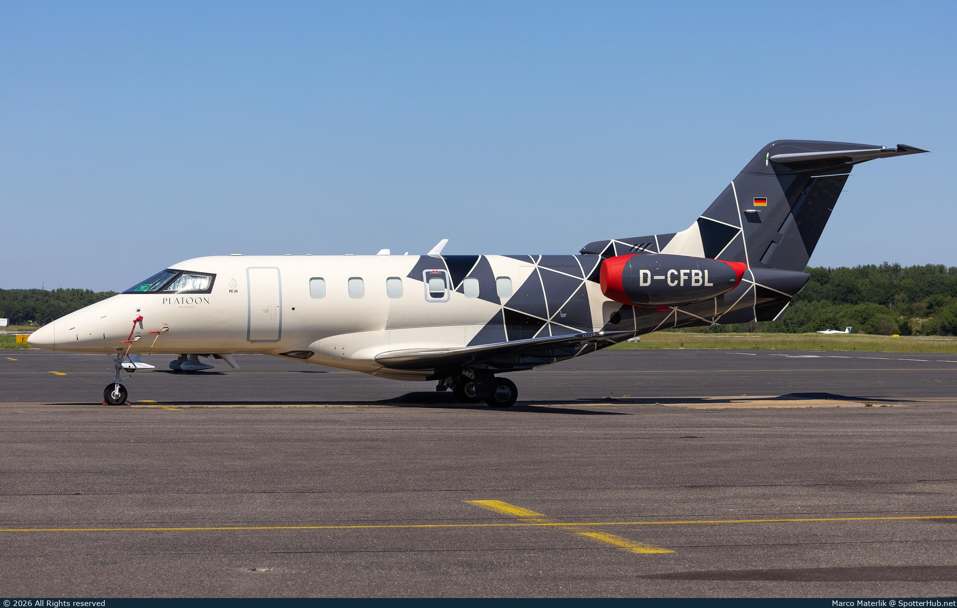Photo of D-CFBL - Pilatus PC-24 operated by Platoon Aviation