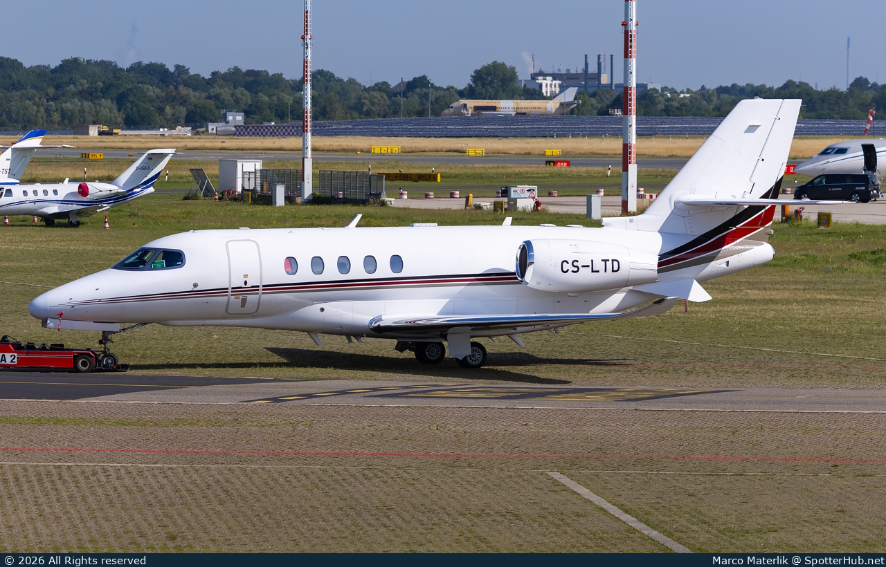 Photo of CS-LTD - Cessna 680A Citation Latitude operated by NetJets Europe