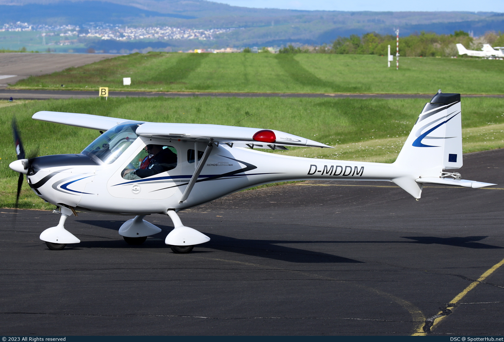 Photo of D-MDDM - Remos G3/600 Mirage operated by Aero-Club Rothenburg