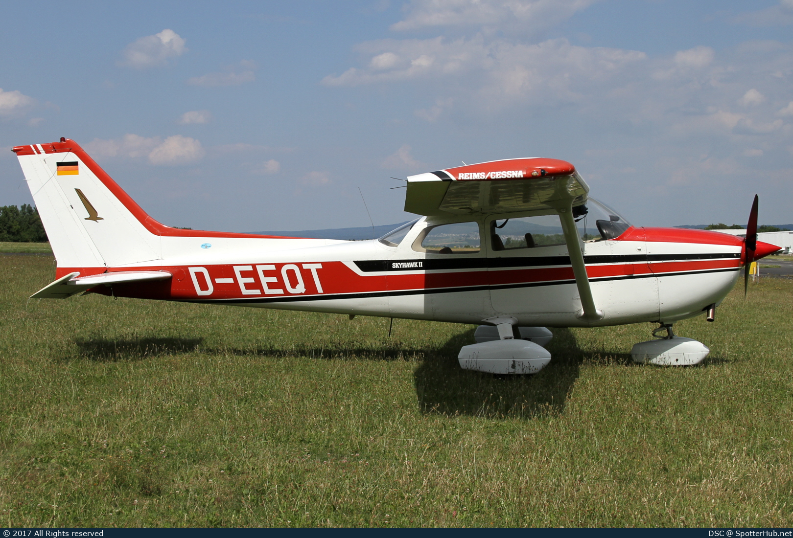 Photo of D-EEQT - Reims-Cessna F172N Skyhawk II operated by Aeroclub Ansbach