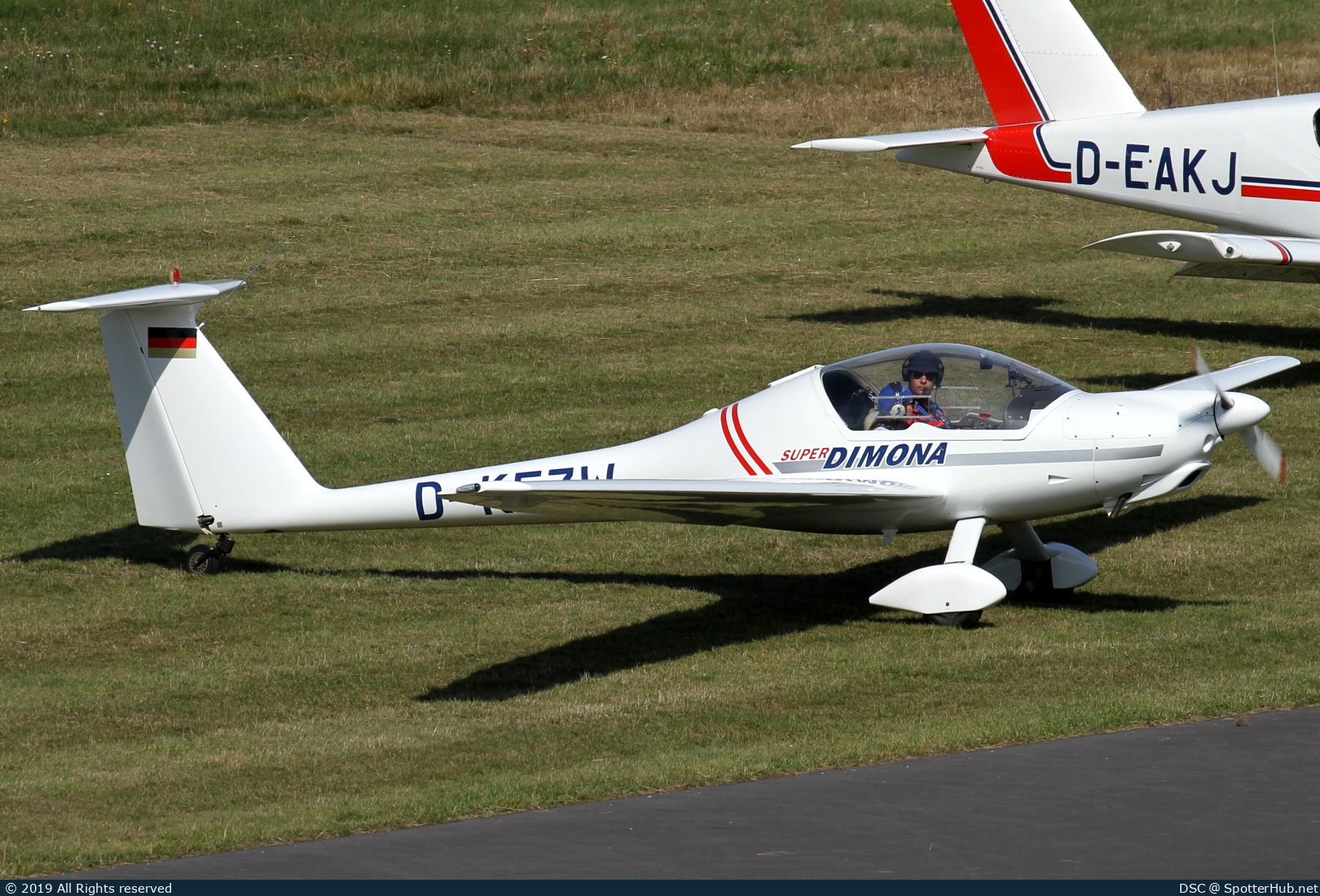 Photo of D-KFZW - Diamond HK36 R Super Dimona operated by Aero-Club Hagen