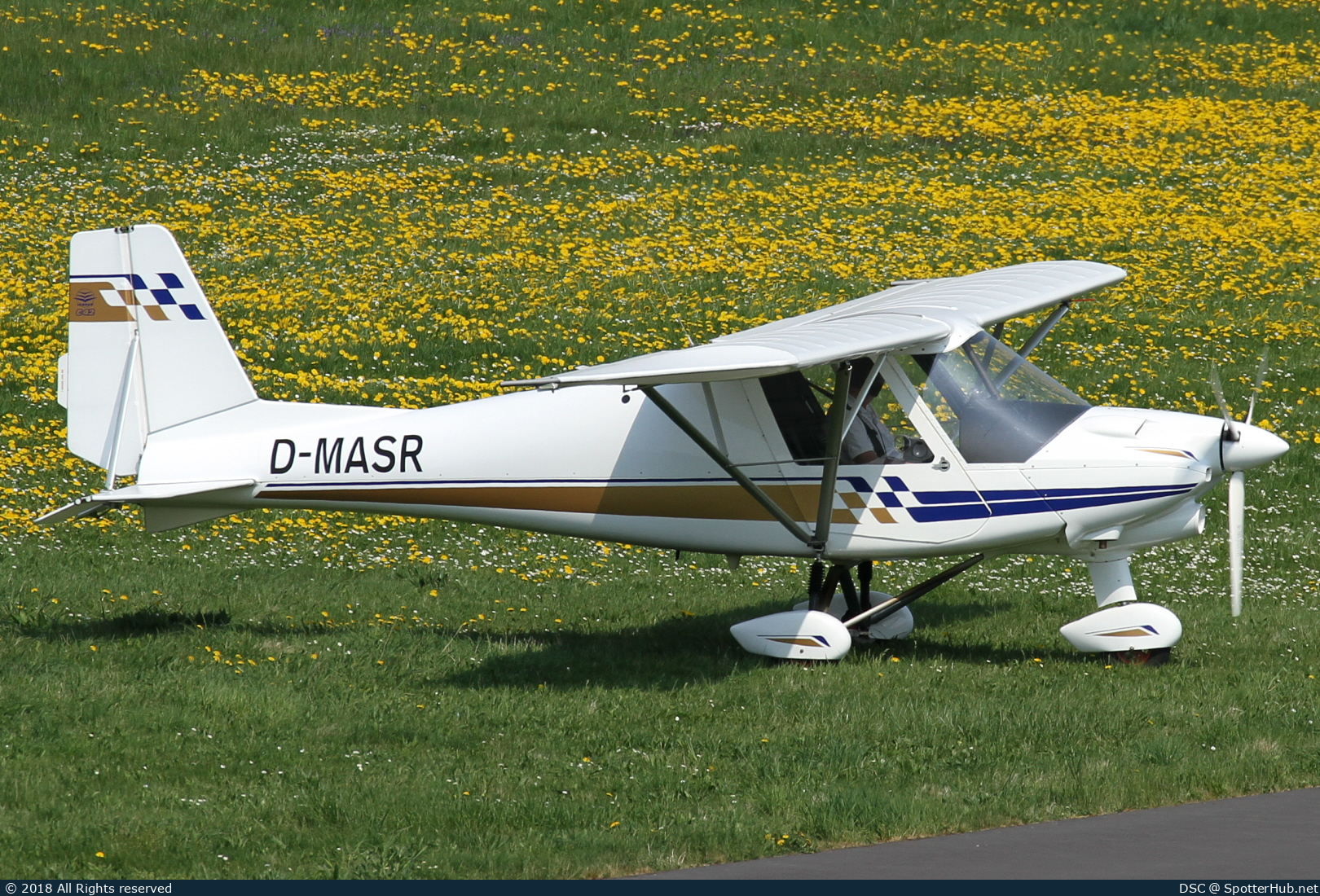 Photo of D-MASR - Comco Ikarus C42 e operated by Aero-Club Gelnhausen