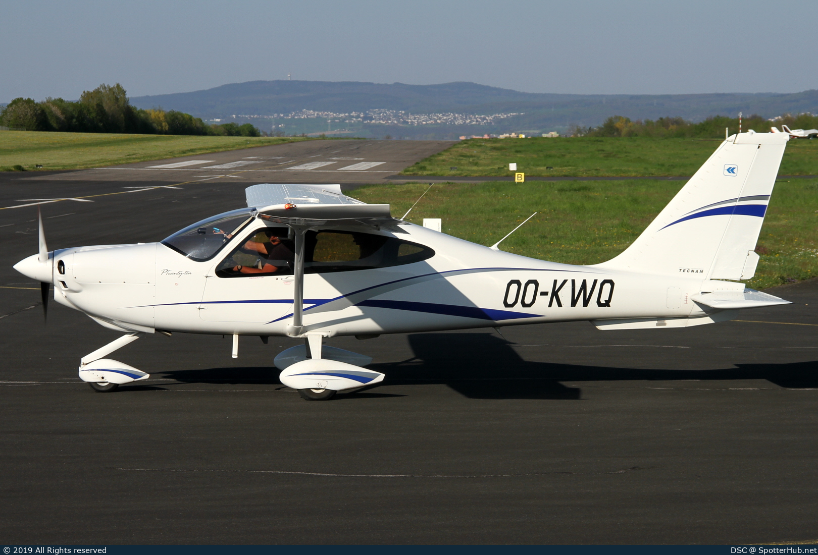 Photo of OO-KWQ - Tecnam P2010 operated by Aero-Kiewit