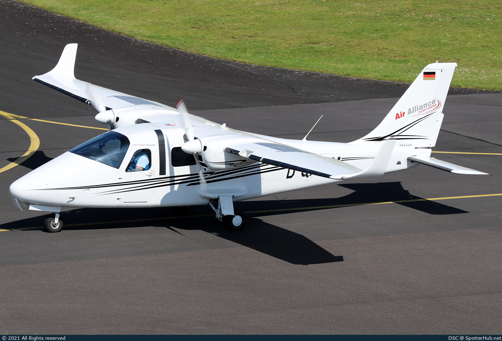 Photo of D-GAHM - Tecnam P2006T operated by Air Alliance Flight Center