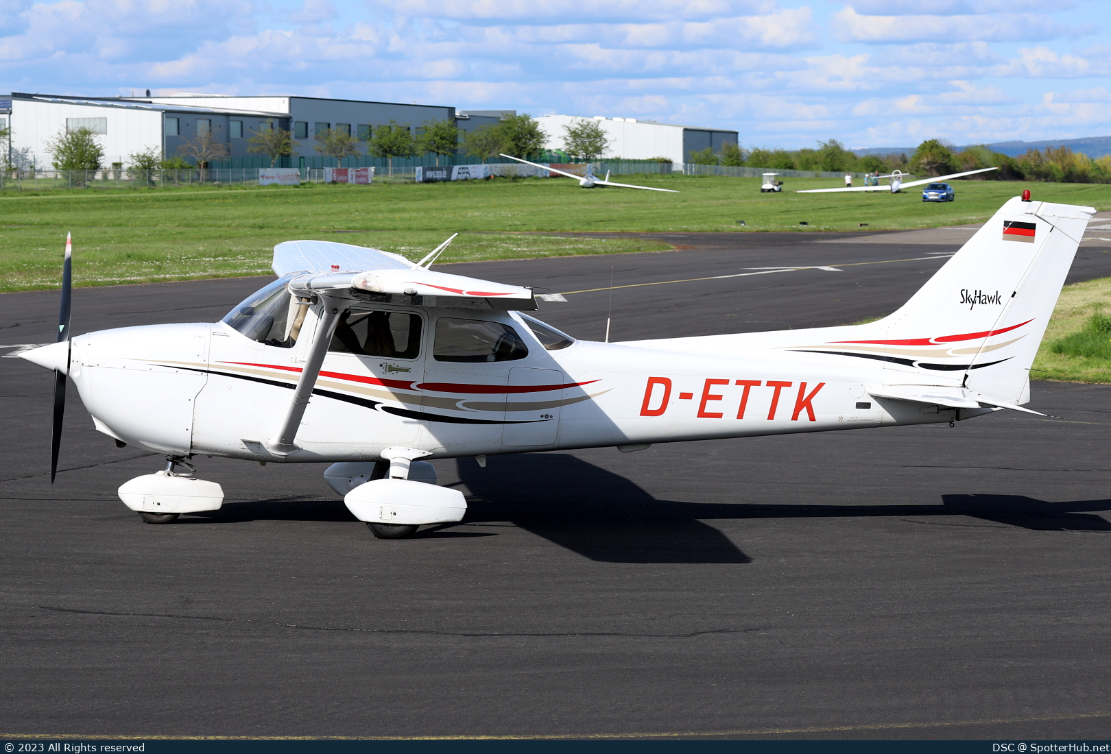 Photo of D-ETTK - Cessna 172R Skyhawk II operated by ATC Aviation Training & Transport Center