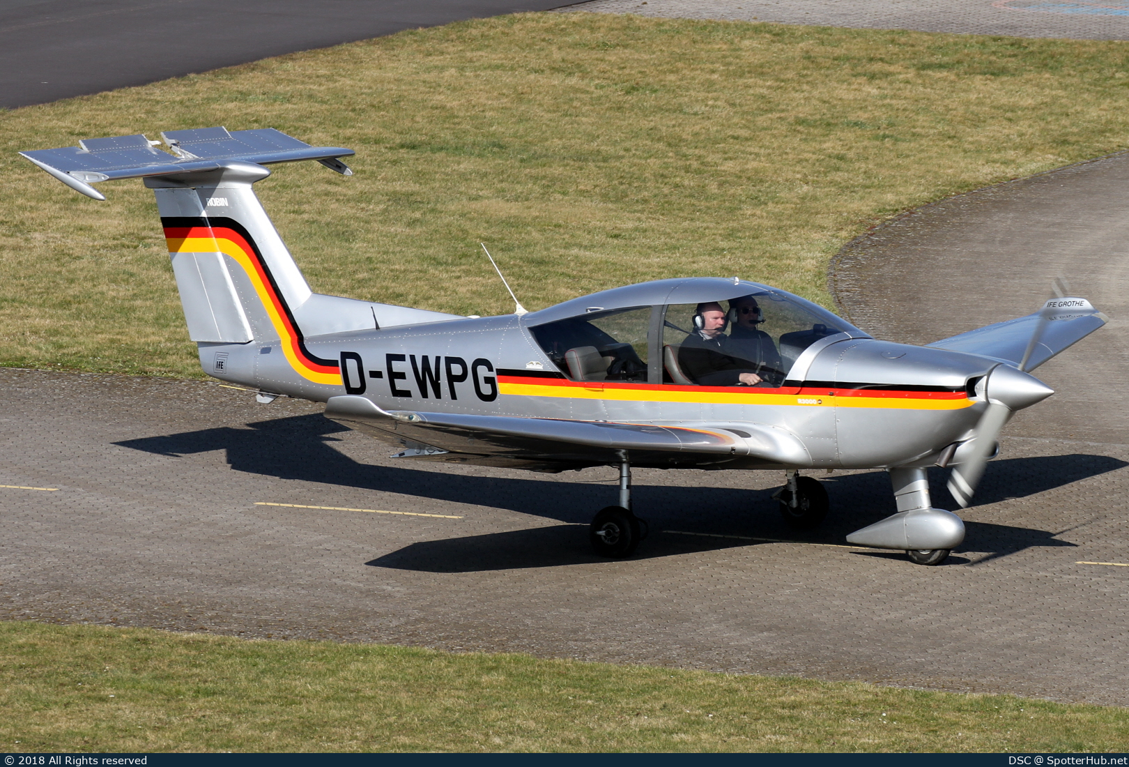 Photo of D-EWPG - Robin R3000/160 operated by Bundeswehr-Sportflieger-Gemeinschaft Hangelar