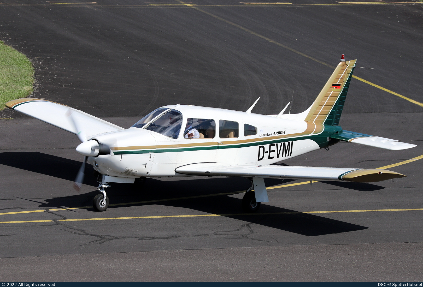 Photo of D-EVMI - Piper PA-28R-200 Cherokee Arrow II operated by DFS Fliegerclub