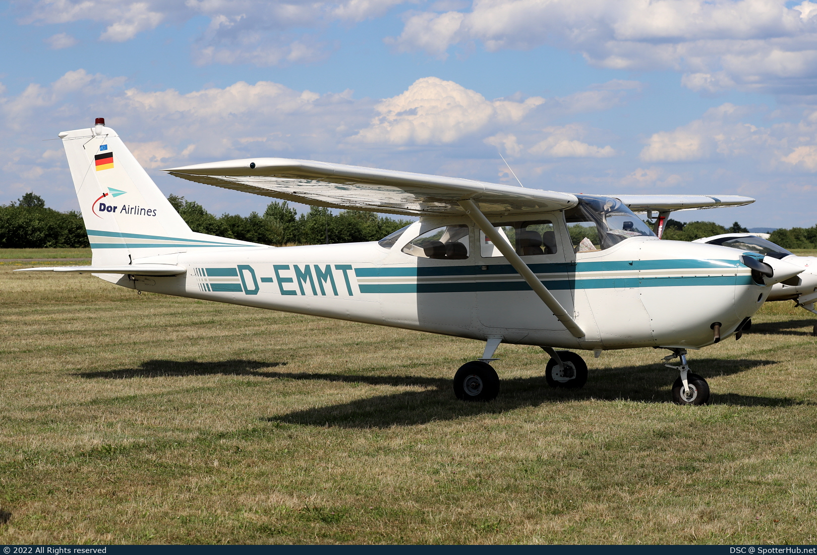 Photo of D-EMMT - Reims-Cessna F172F Skyhawk operated by Dor Airlines