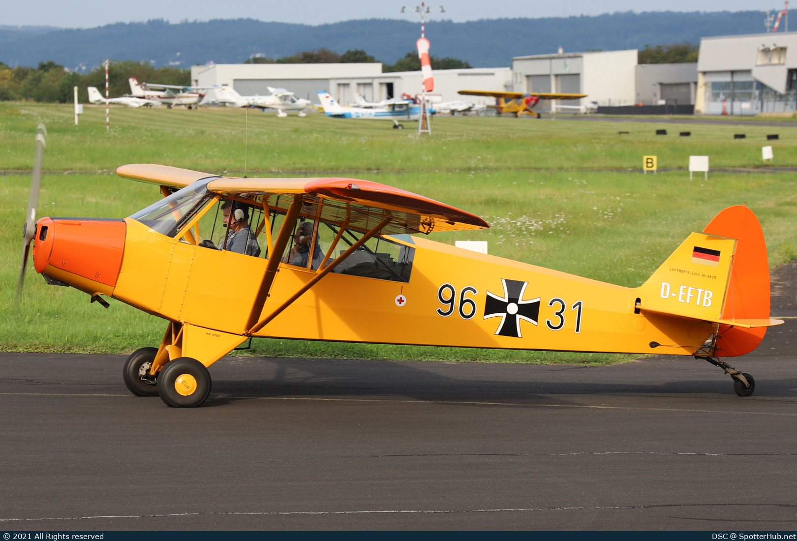 Photo of D-EFTB - Piper PA-18-95 Super Cub operated by Bundeswehr-Sportflieger-Gemeinschaft Hangelar