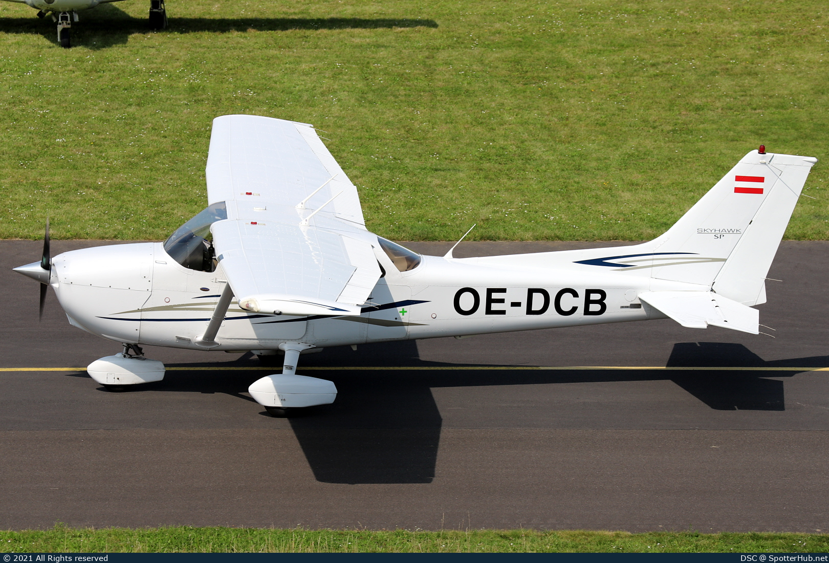 Photo of OE-DCB - Cessna 172S Skyhawk SP operated by Engl Flight Team