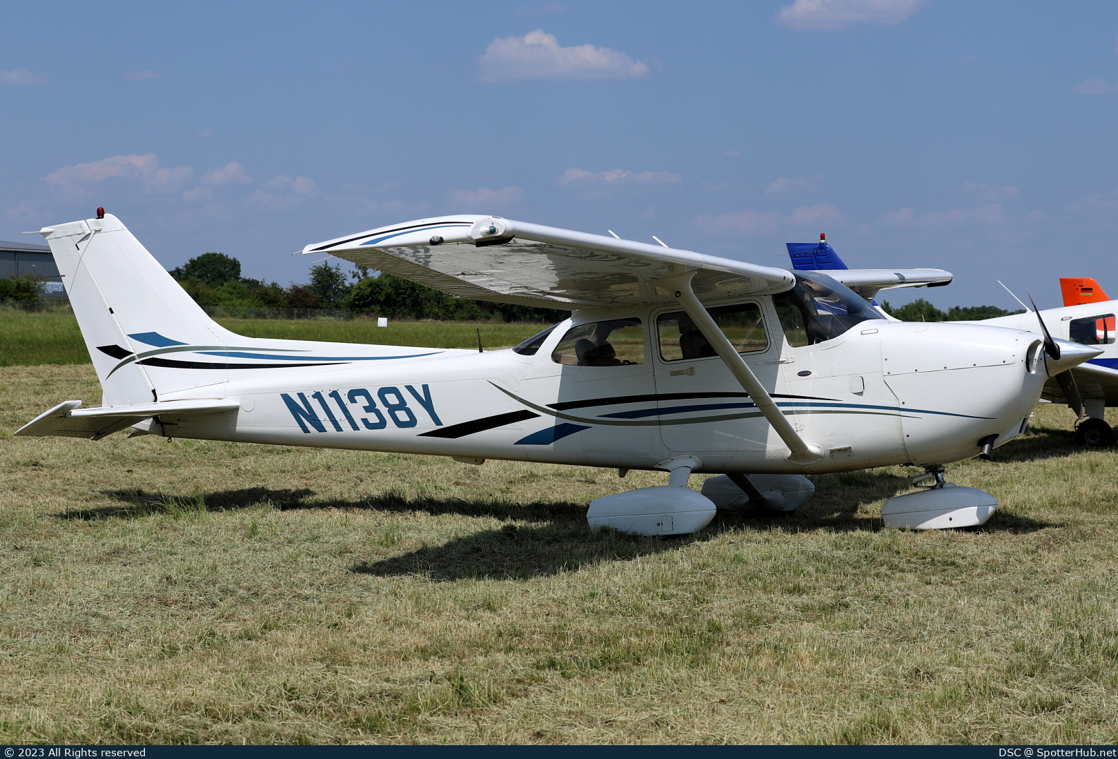 Photo of N1138Y - Cessna 172S Skyhawk SP operated by Flugausbildungszentrum Dortmund