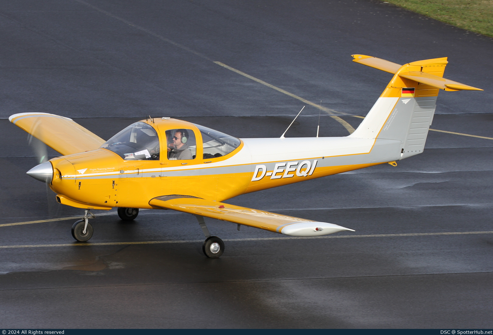 Photo of D-EEQI - Piper PA-38-112 Tomahawk operated by Flight Training Wendt