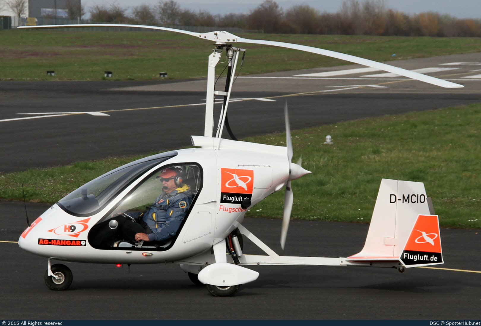 Photo of D-MCIO - Magni Gyro M-24 Orion operated by Flugschule Flugluft