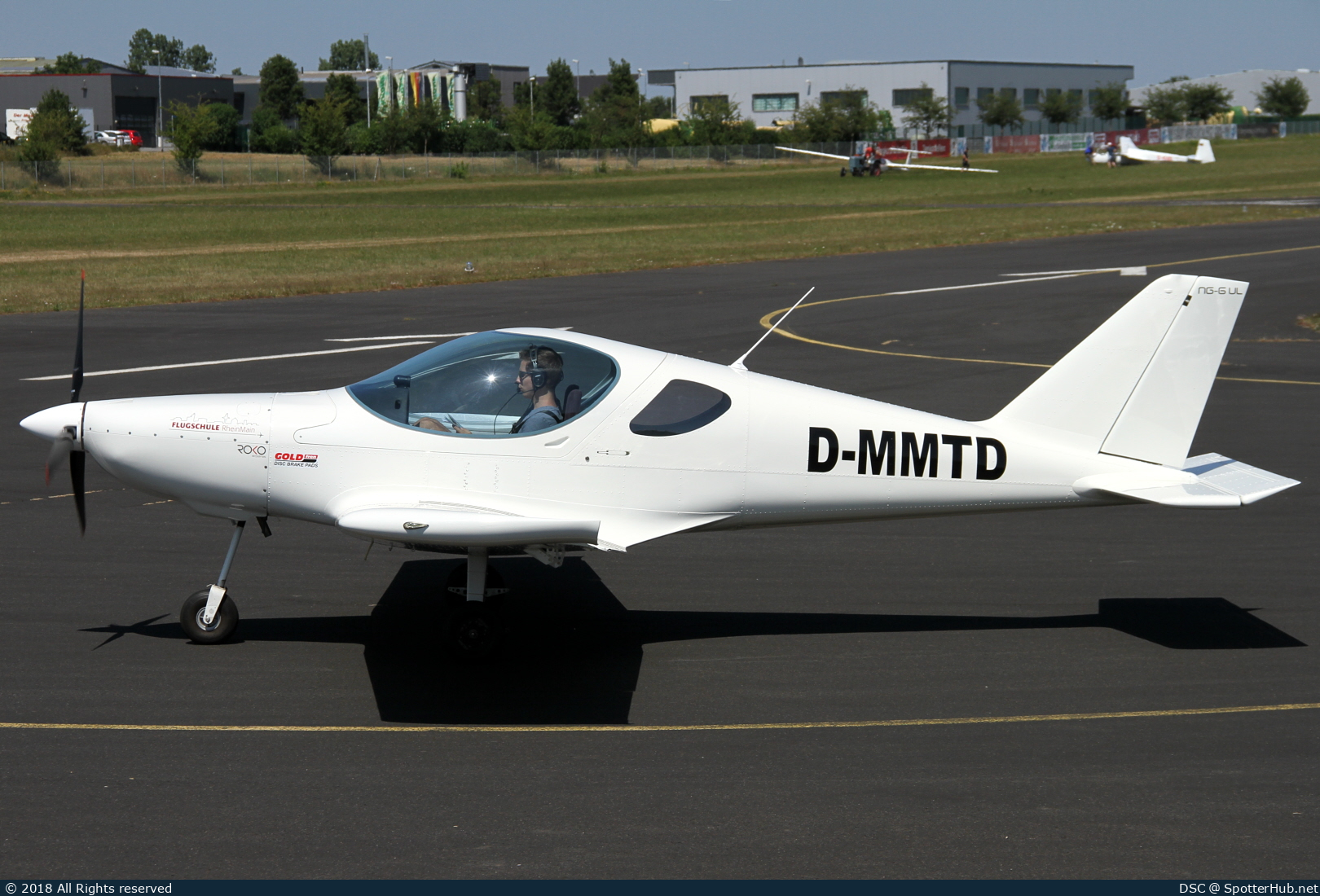 Photo of D-MMTD - Roko Aero NG-6 UL operated by Flugschule RheinMain