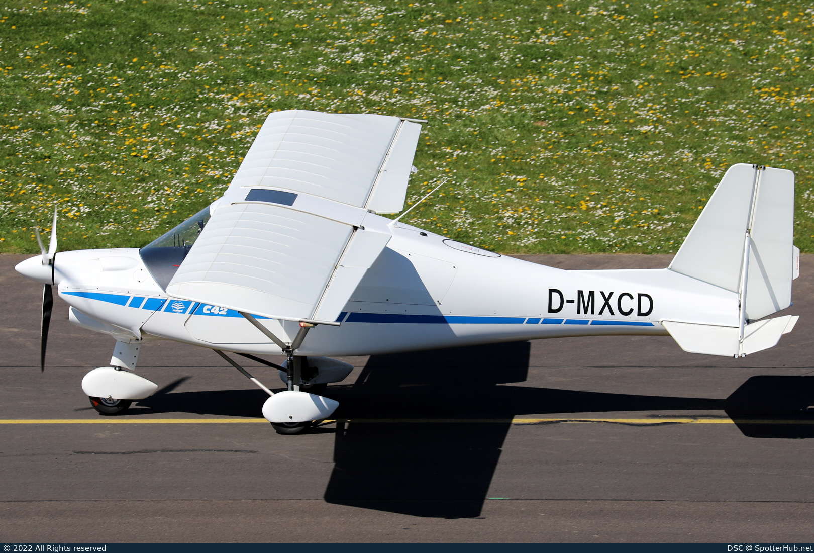 Photo of D-MXCD - Comco Ikarus C42 operated by Propeller Akademie Marl