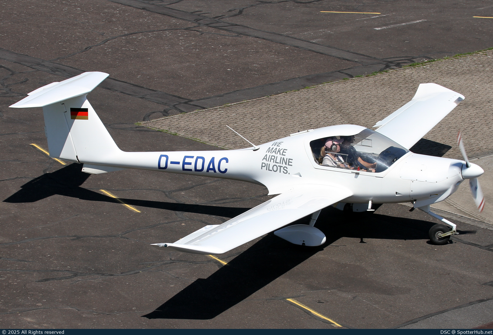 Photo of D-EDAC - Diamond DA20-A1 Katana operated by Flugsportgruppe im DLR Oberpfaffenhofen