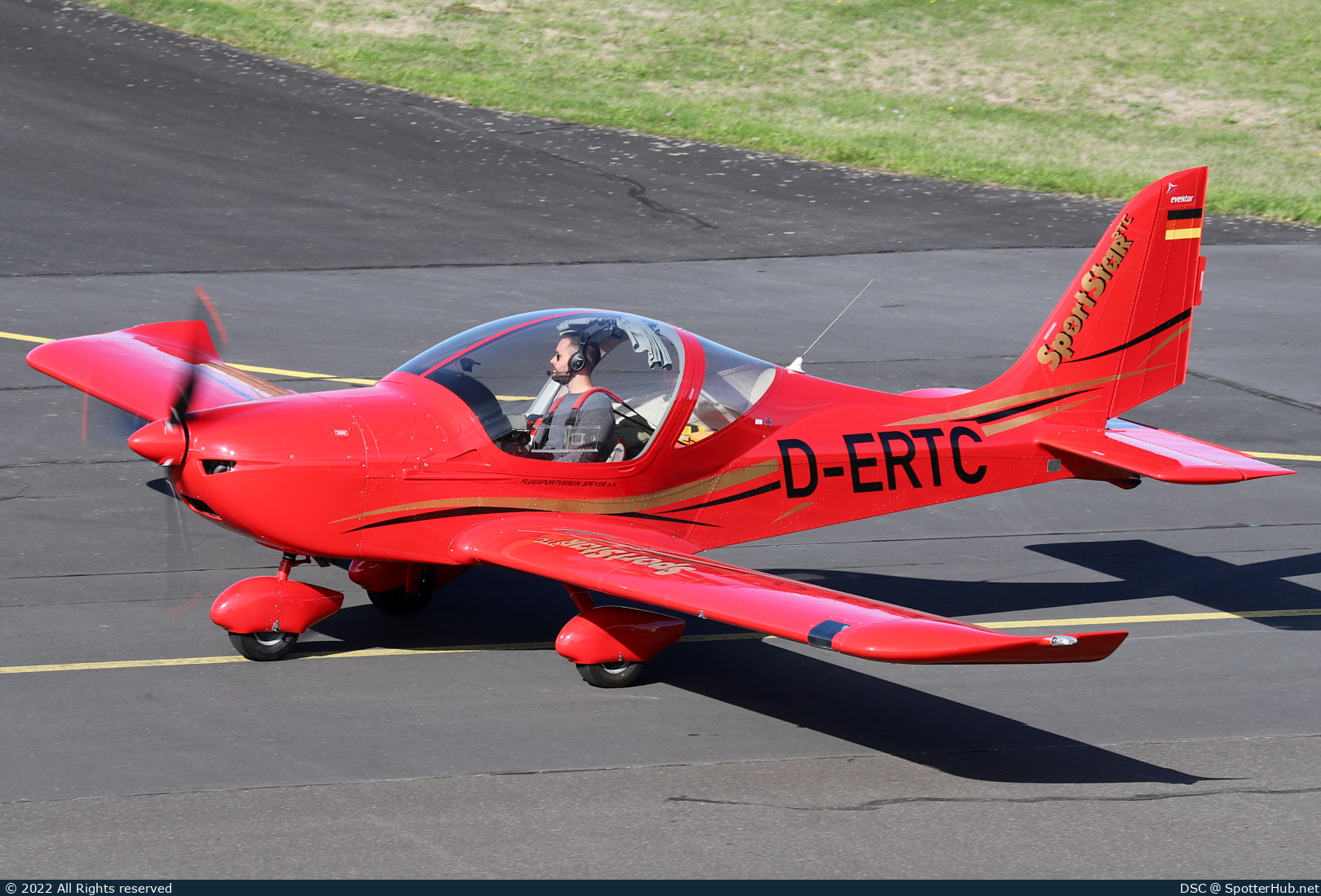 Photo of D-ERTC - Evektor SportStar RTC operated by Flugsportverein Speyer