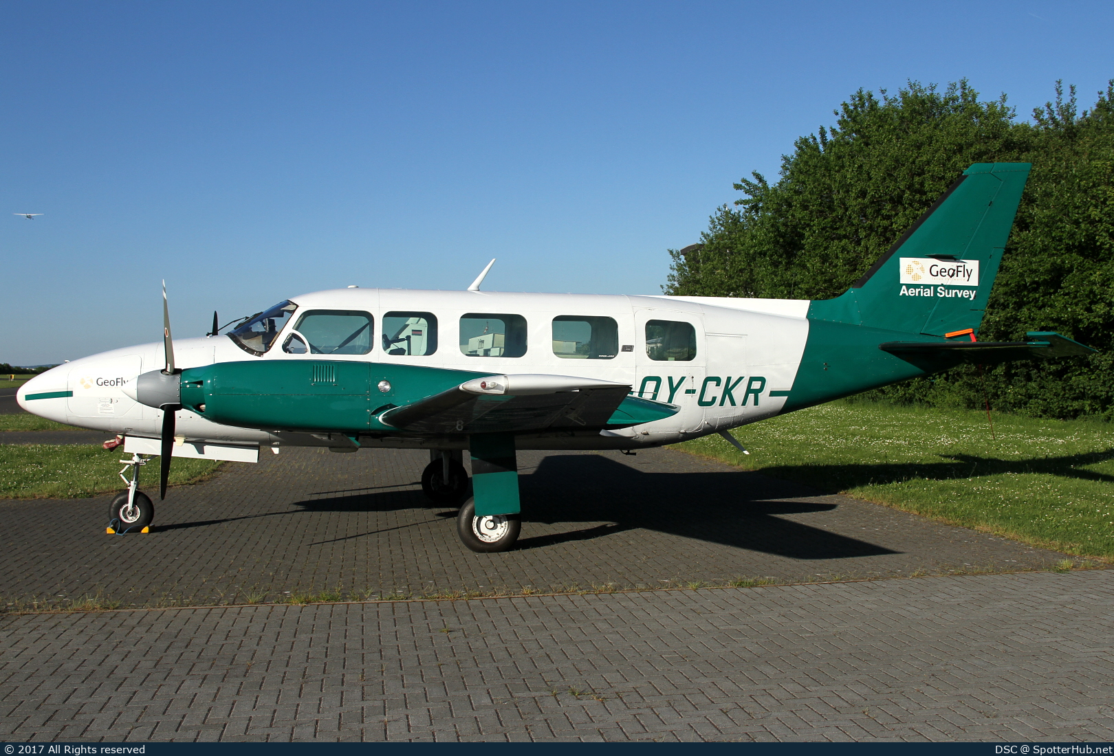 Photo of OY-CKR - Piper PA-31-350 Chieftain operated by GeoFly