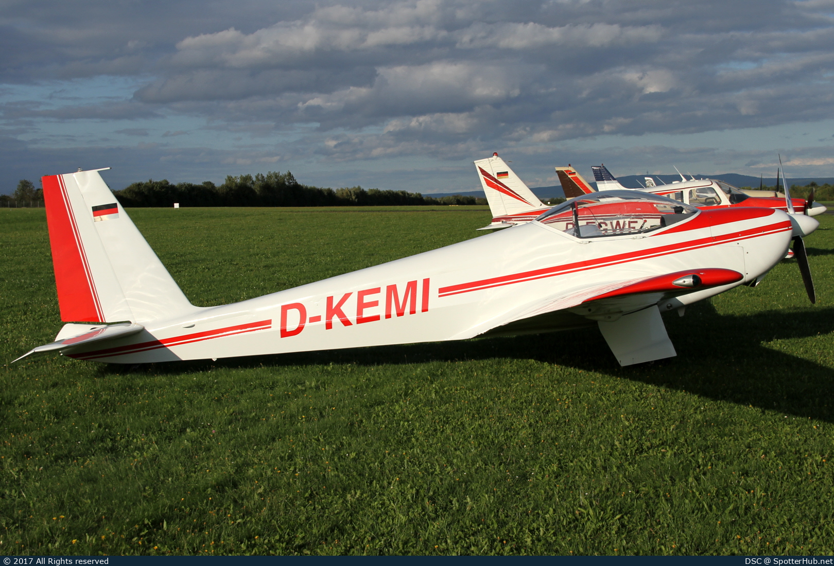 Photo of D-KEMI - Schleicher ASK 16 operated by Flugsportverein "Glück Auf" Ailertchen