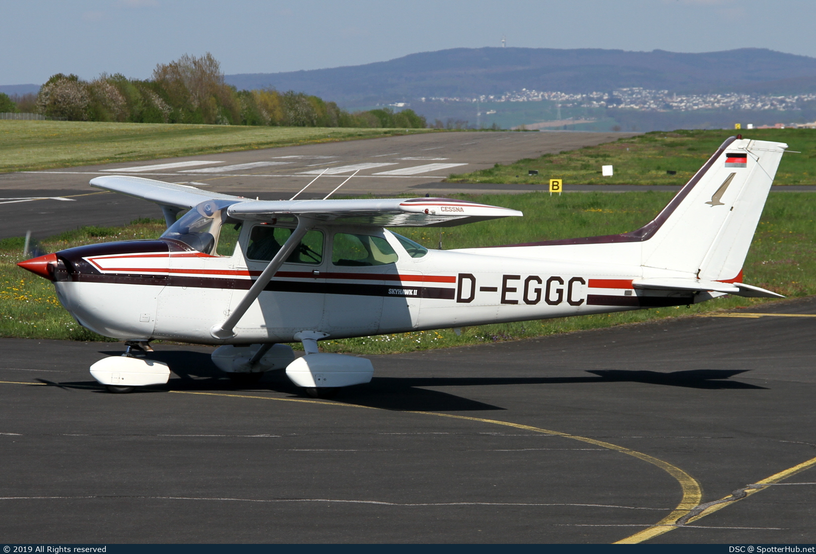 Photo of D-EGGC - Cessna 172P Skyhawk II operated by Flugsportverein Schameder-Wittgenstein