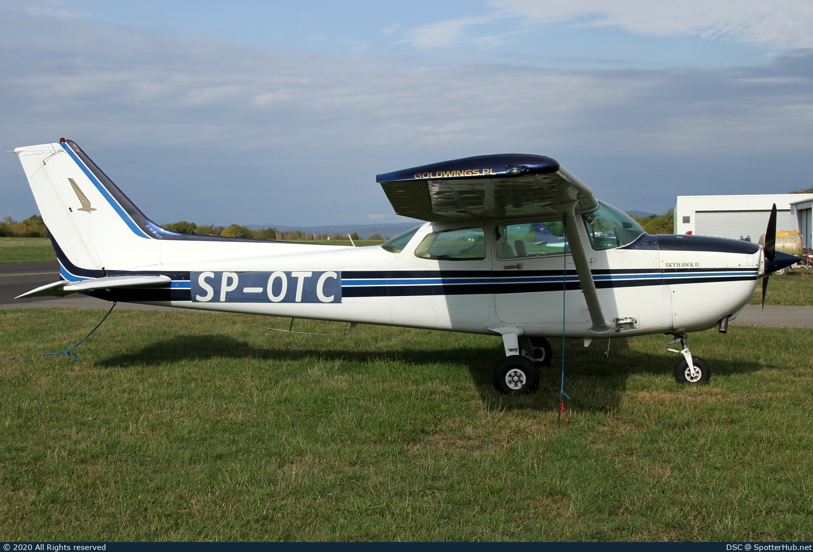 Photo of SP-OTC - Cessna 172P Skyhawk II operated by Goldwings Flight Academy