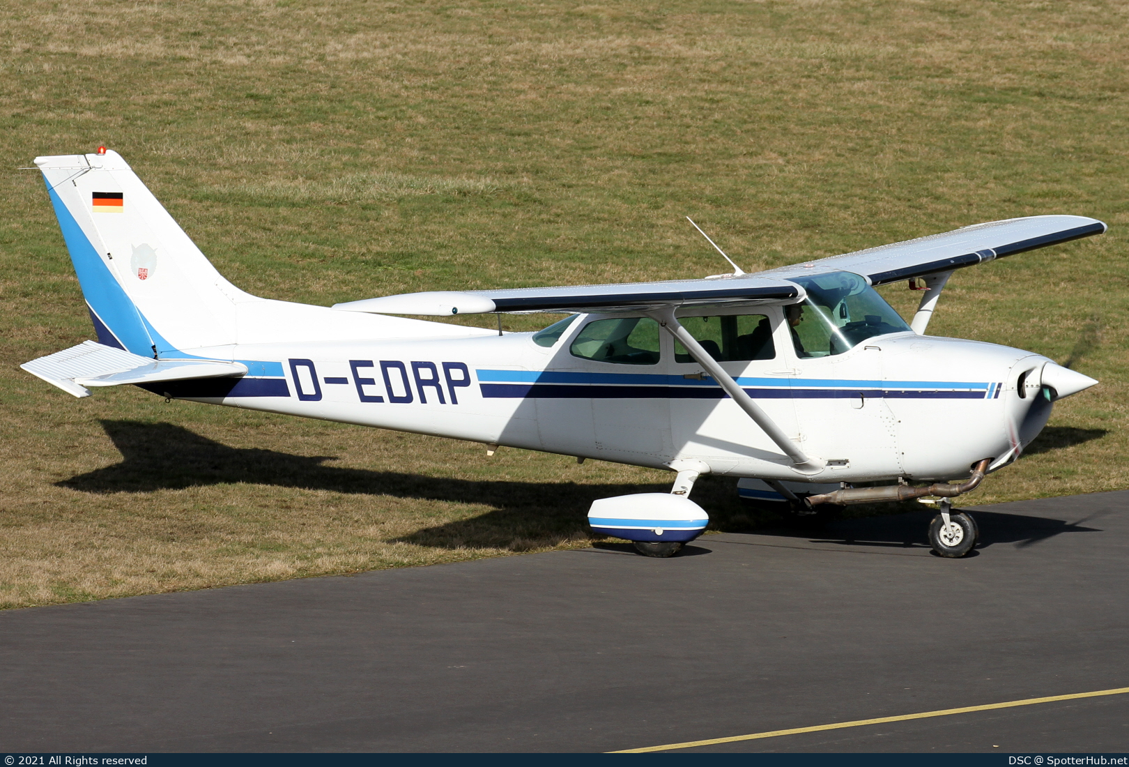 Photo of D-EDRP - Reims-Cessna F172P Skyhawk II operated by FVL Frankfurter Verein für Luftfahrt