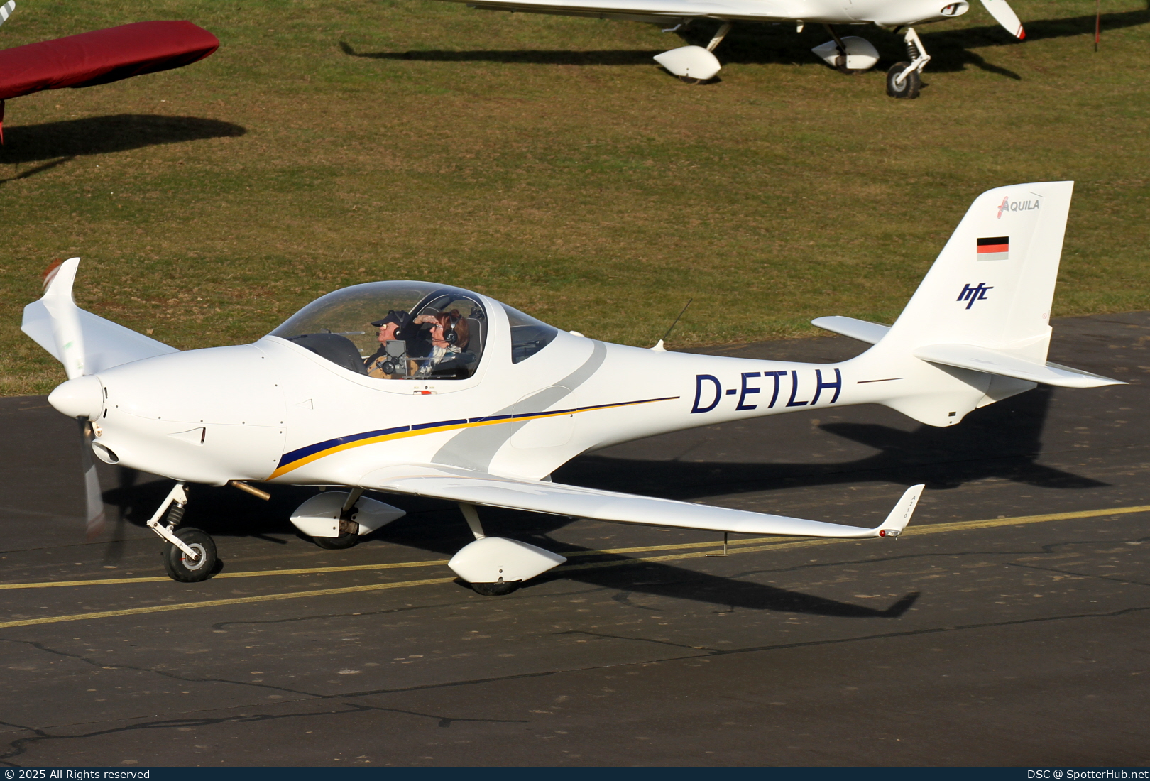 Photo of D-ETLH - Aquila A210 operated by Hanseatischer Fliegerclub Frankfurt